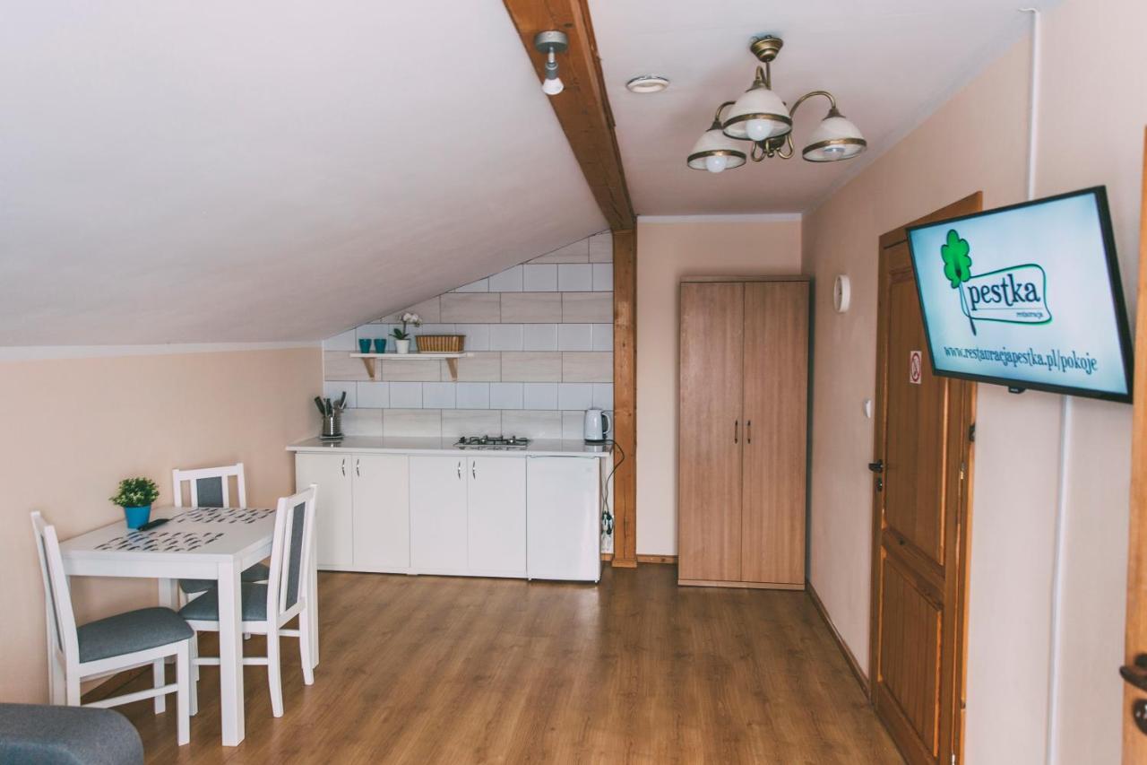 Pokoje Goscinne & Restauracja Pestka Choczewo Dış mekan fotoğraf
